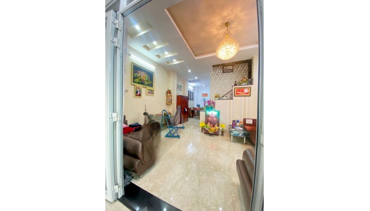 Bán Nhà 4 Tầng Hẻm Xe Hơi 81m2_5x16 chỉ 7.3 Tỷ Tô Ngọc Vân Tam Bình Thủ Đức Mới Đẹp Ở Ngay